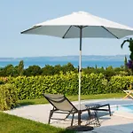 New Tosca Vila
