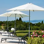 New Tosca Villa